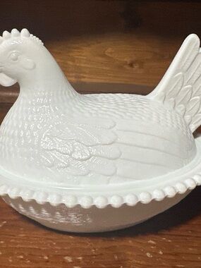 White Milk Glass Hen on Nest Trinket Dish